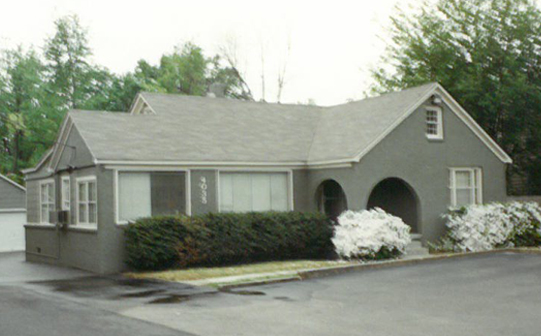By 1992 the lab had grown to 10 employees and Randy knew he needed a bigger space. This was our first free standing building for the lab which lasted for many years.